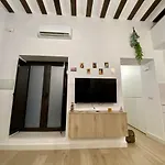Cosy studio in Alameda district